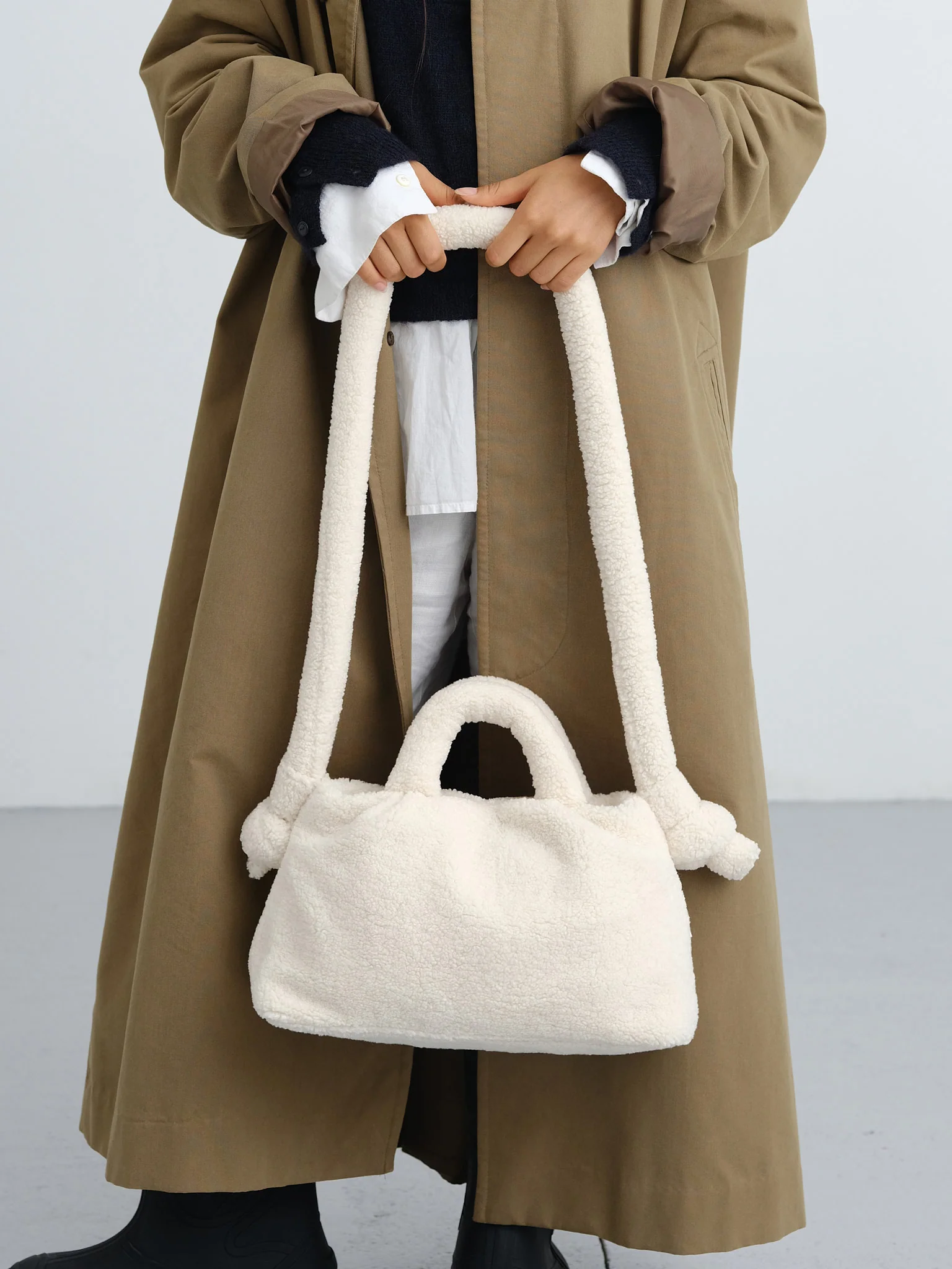 MiniOna Sherpa Bag - Image 4