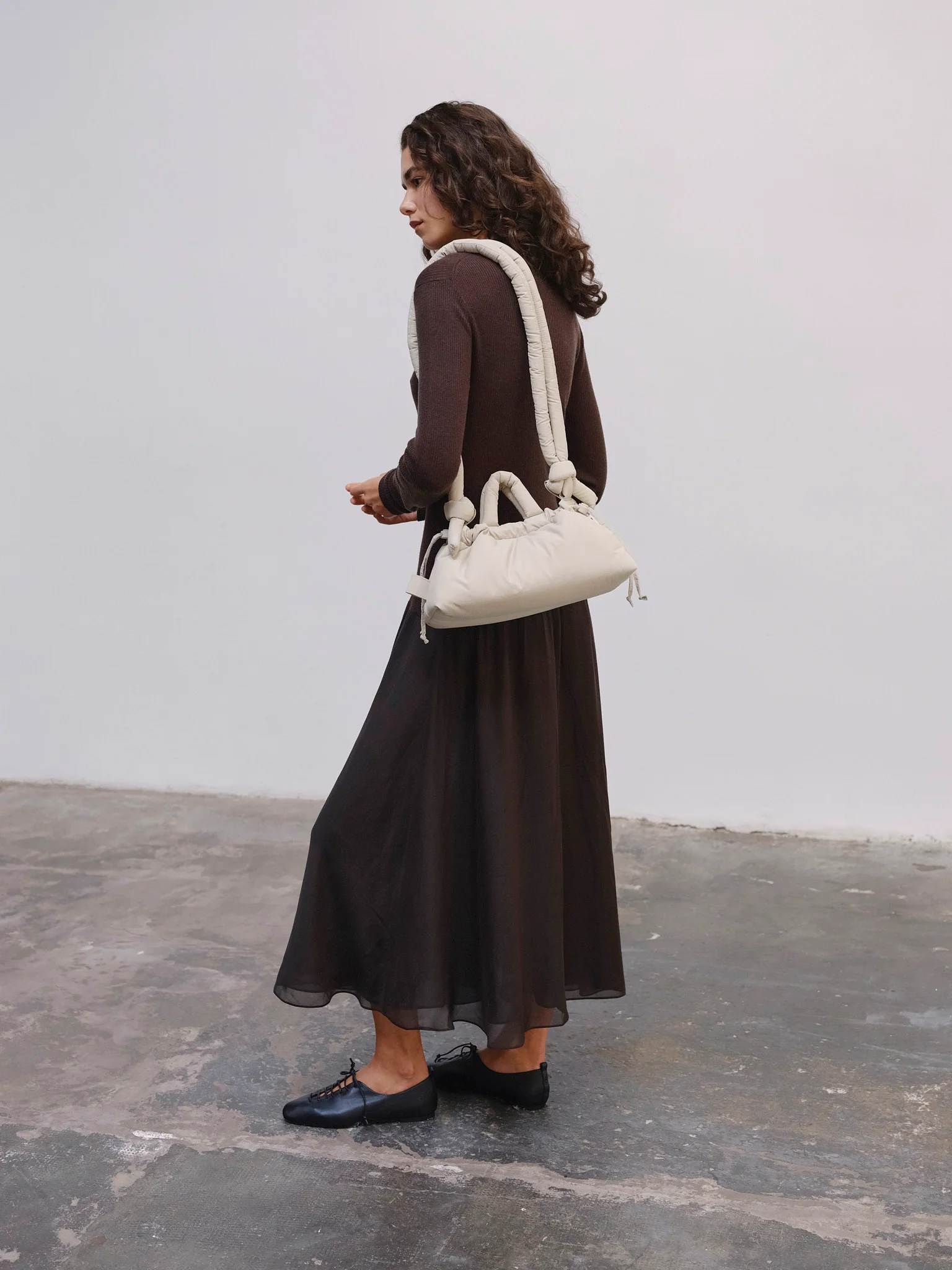Ona Baguette Bag - Image 10