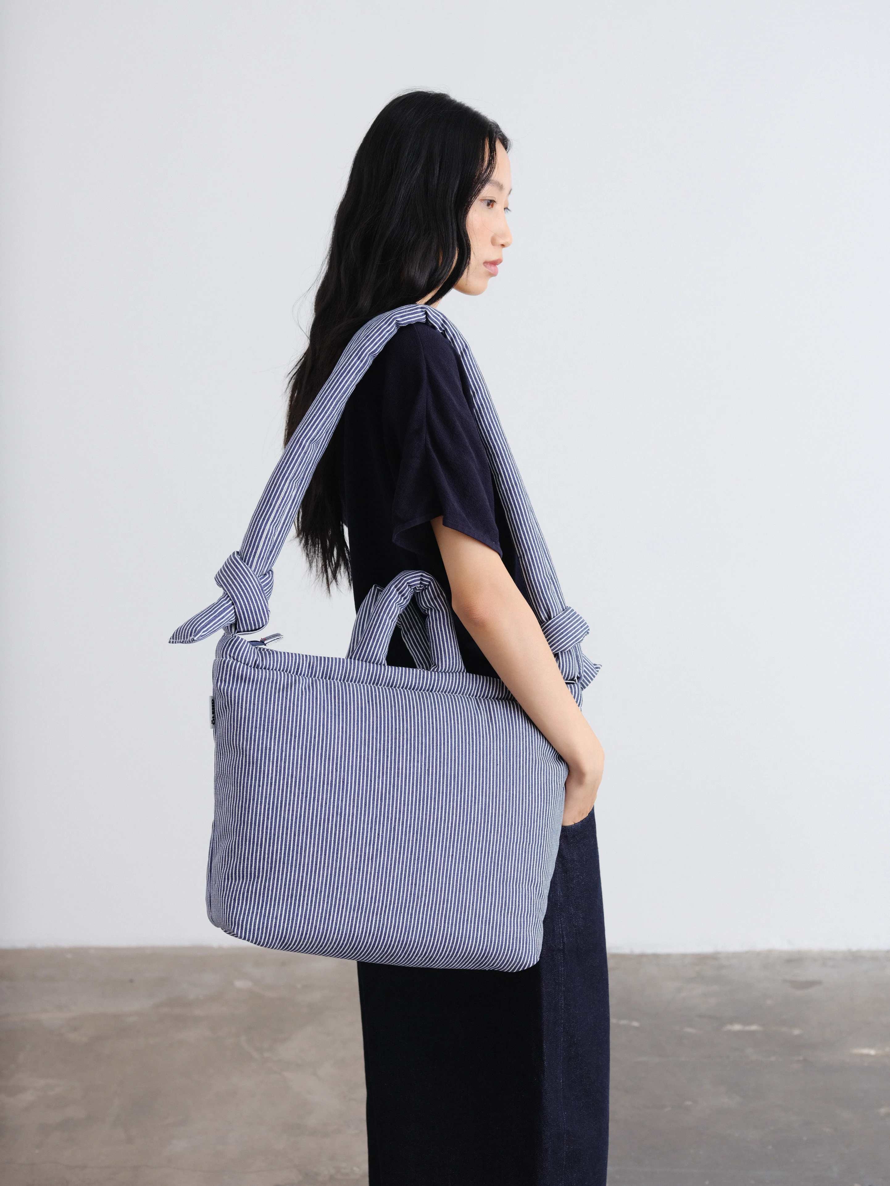 Ona Pro Soft Bag - Image 59